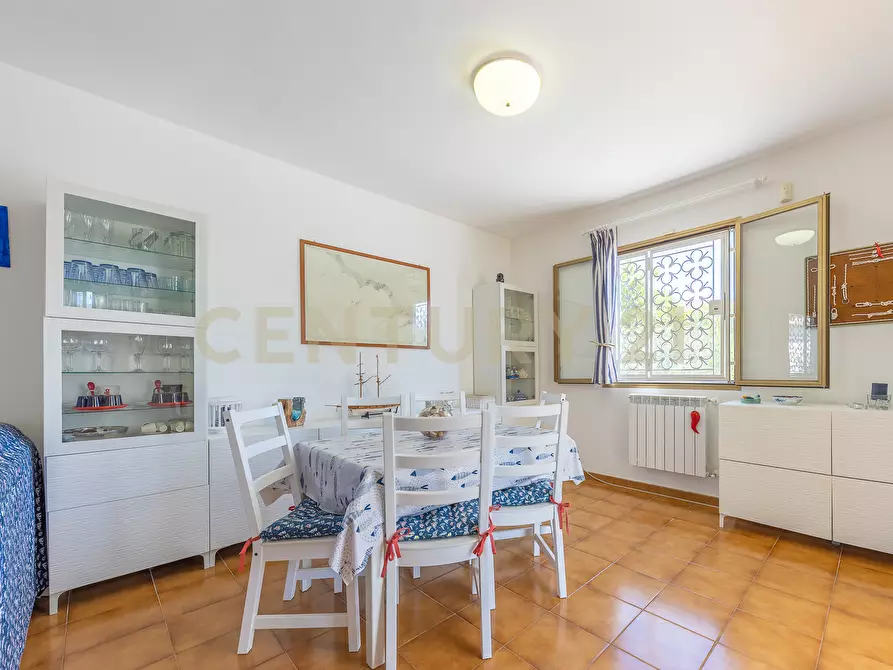 Immagine 4 di Villa in vendita  in Strada Isola Bella 43 a Latina