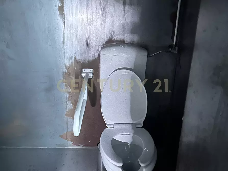 Immagine 14 di Locale commerciale in affitto  in Viale del Lavoro snc a San Martino Buon Albergo