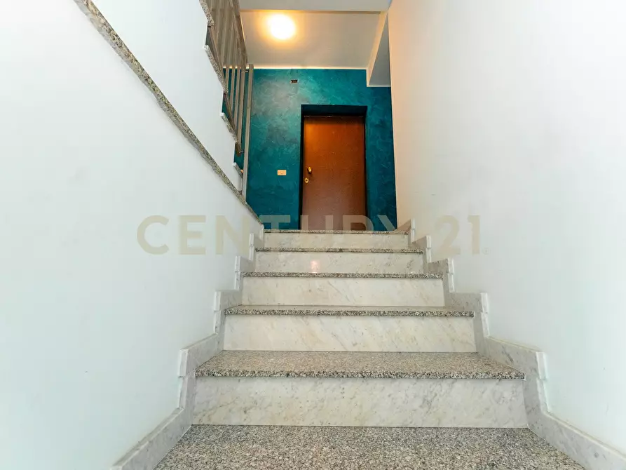 Immagine 15 di Trilocale in vendita  in Via Spiaggia 306 a Catania