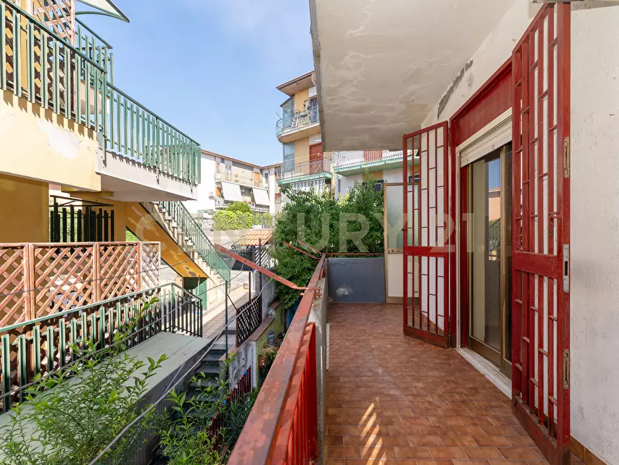 Immagine 20 di Quadrilocale in vendita  in Via Trieste 5 a Aci Castello