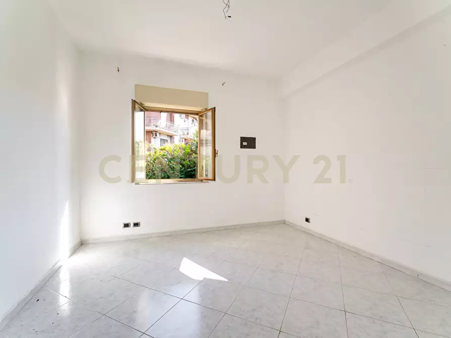 Immagine 21 di Quadrilocale in vendita  in Via Trieste 5 a Aci Castello
