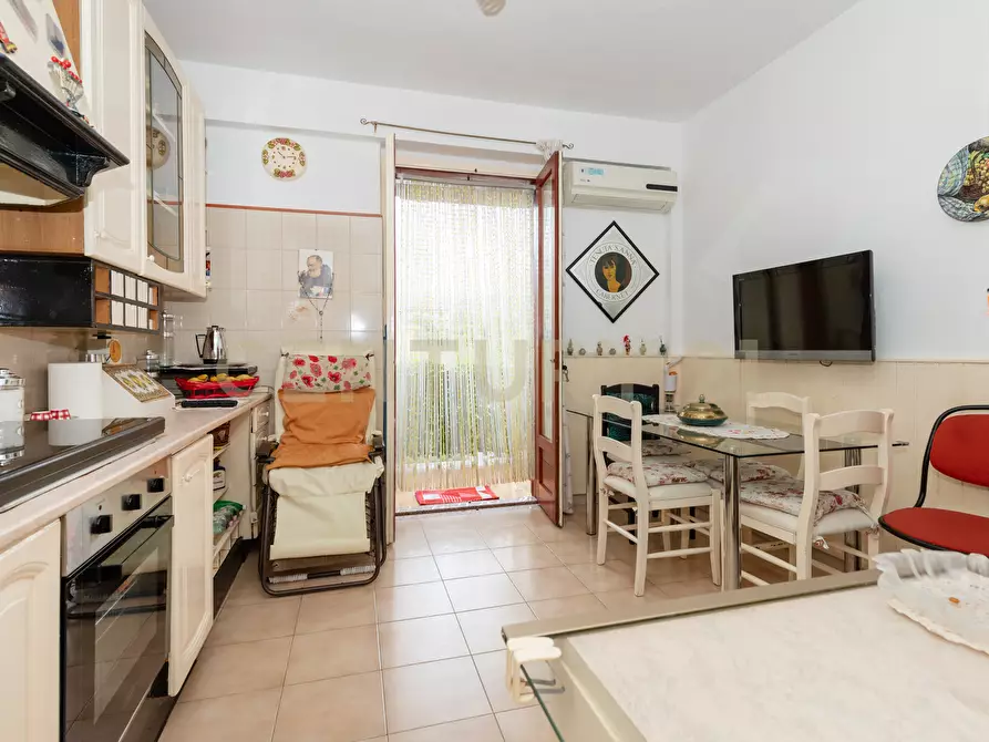 Immagine 32 di Trilocale in vendita  in Via Rettifilo 141 a Santa Venerina