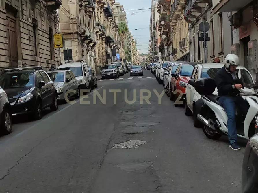 Immagine 24 di Attività commerciale in vendita  in Via Vincenzo Giuffrida 14 a Catania