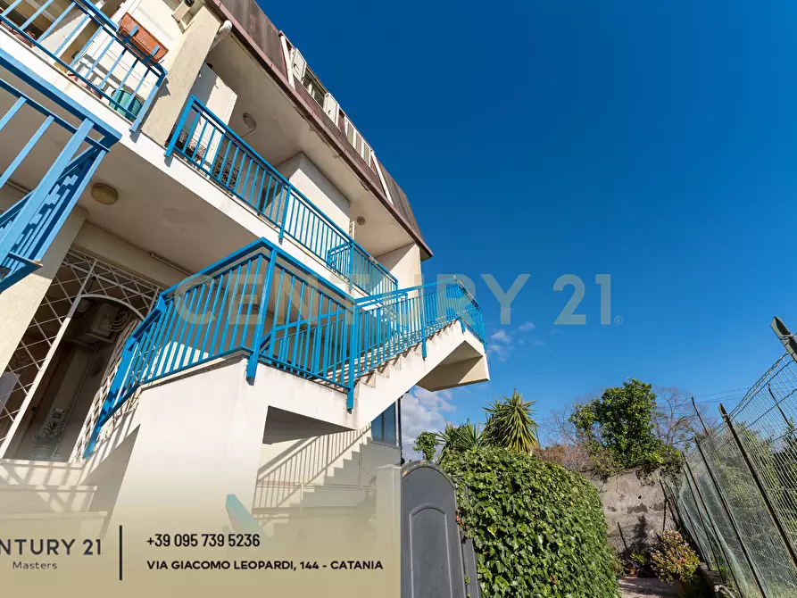 Immagine 55 di Casa semindipendente in vendita  in Via G. Leopardi 1 a Sant'agata Li Battiati