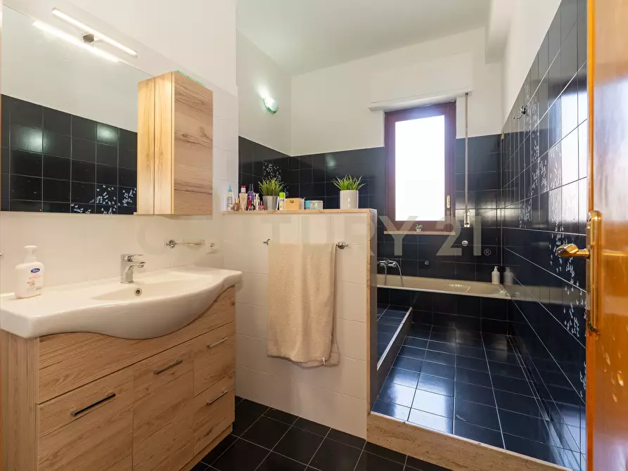 Immagine 9 di Casa semindipendente in vendita  in Via Duca degli Abruzzi 105 a San Giovanni La Punta