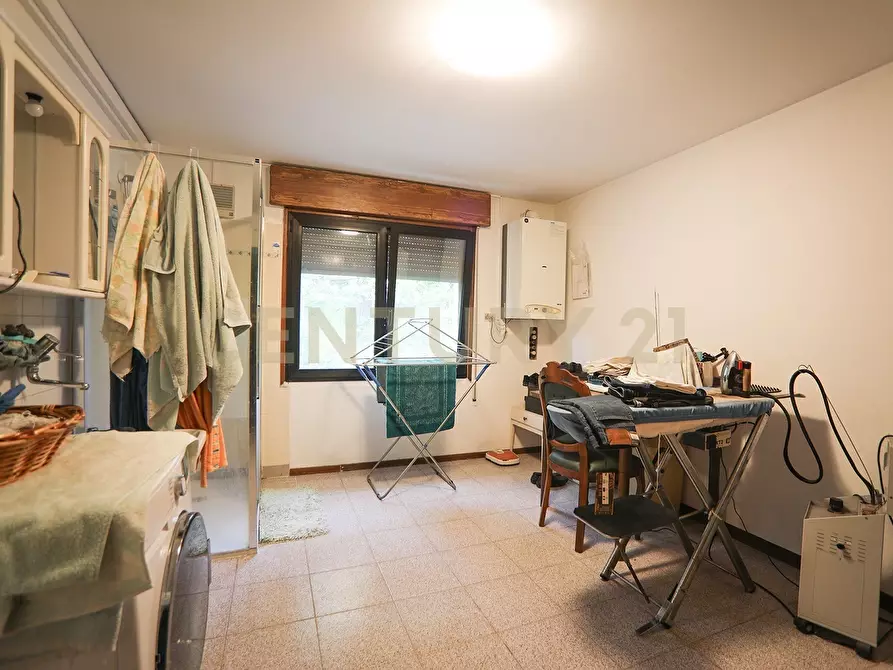 Immagine 40 di Pentalocale in vendita  in Via Giuseppe Garibaldi 5 a Casaleone