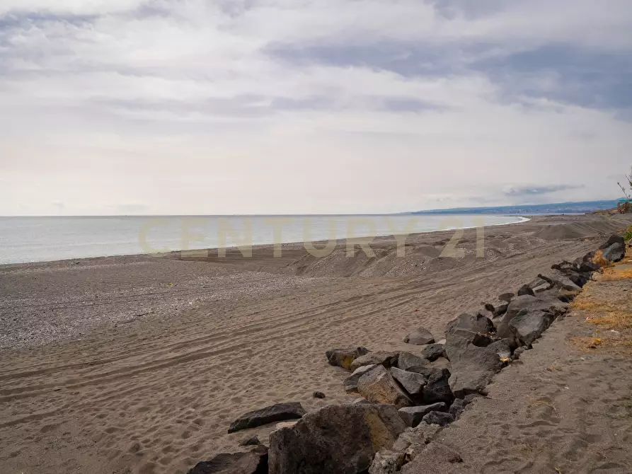 Immagine 38 di Trilocale in vendita  in Via del Sileno 2 a Giardini-Naxos