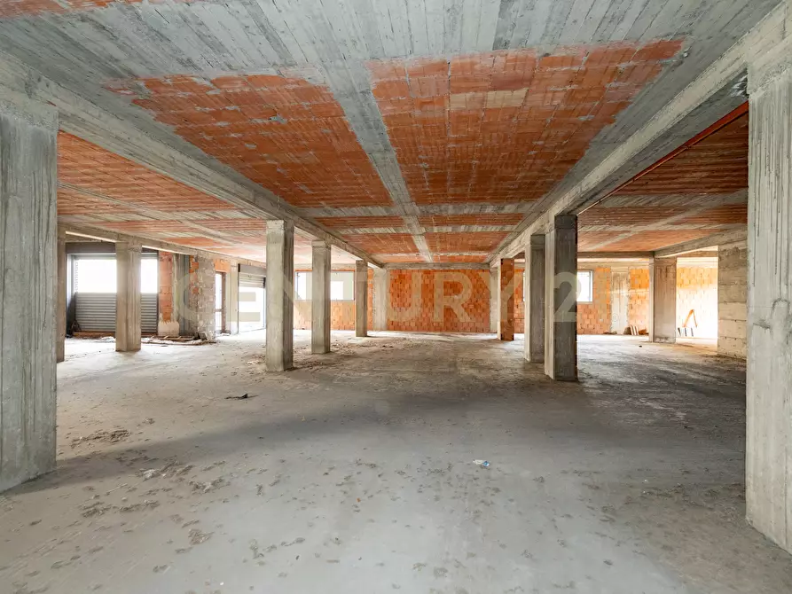 Immagine 28 di Attività artigianale in vendita  in Via Antonio Gramsci 80/84 a Giarre