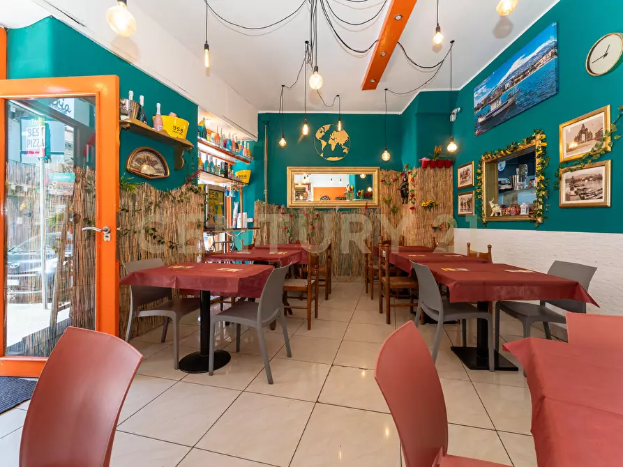 Immagine 34 di Pizzeria / Pub in vendita  in Via Giuseppe Garibaldi 346 a Catania