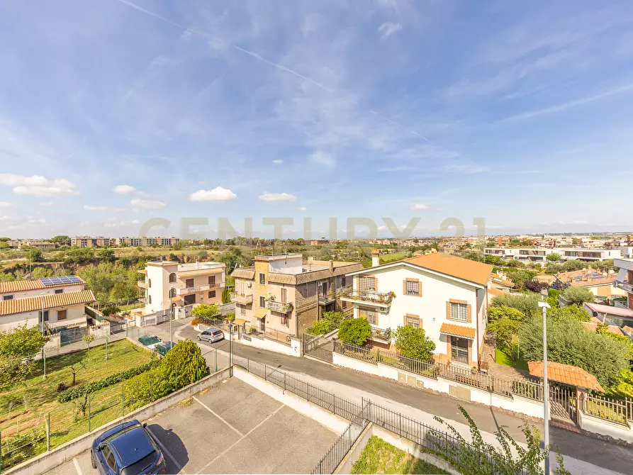 Immagine 19 di Bilocale in vendita  in Via Pollutri 6 a Roma