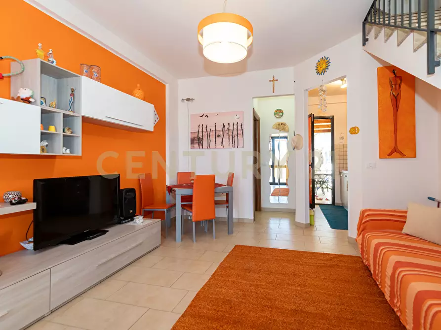 Immagine 21 di Casa indipendente in vendita  in VIALE ROSANNA a Noto