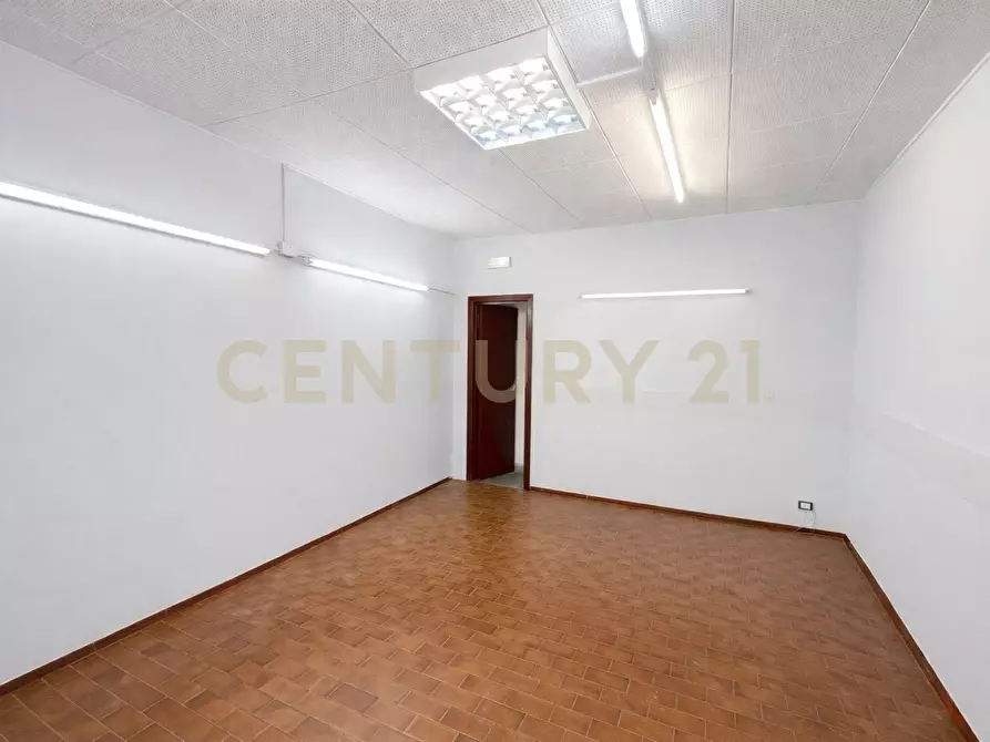 Immagine 1 di Attività commerciale in affitto  in Via Machiavelli 57 a Roma