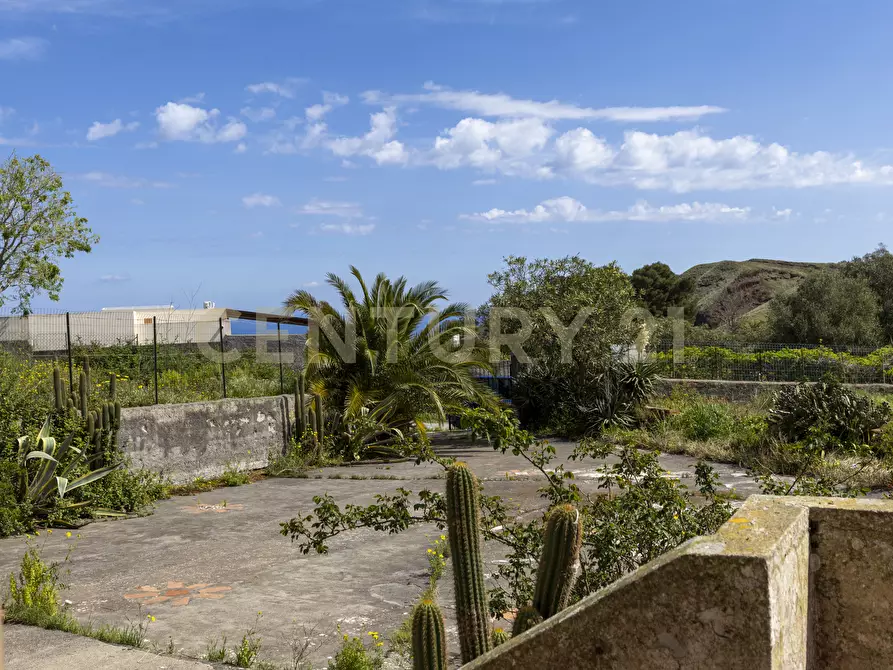 Immagine 28 di Villa in vendita  in Via Reale snc a Lipari