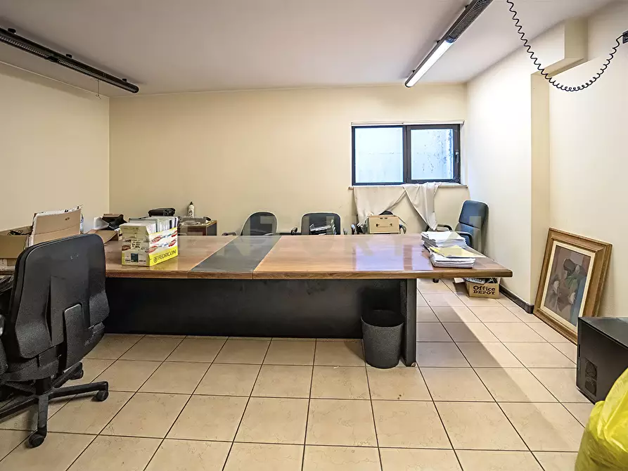 Immagine 18 di Ufficio in vendita  in Via Adriano Cristofoli 40 a Verona