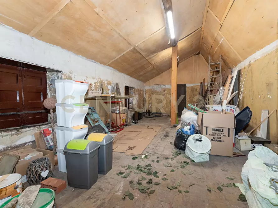 Immagine 116 di Casa indipendente in vendita  in Via Giuseppe Garibaldi 68-70-72 a Nicolosi