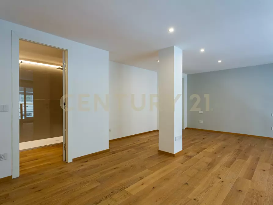 Immagine 10 di Loft/Open space in vendita  in Via dell'Olmata 30 a Roma