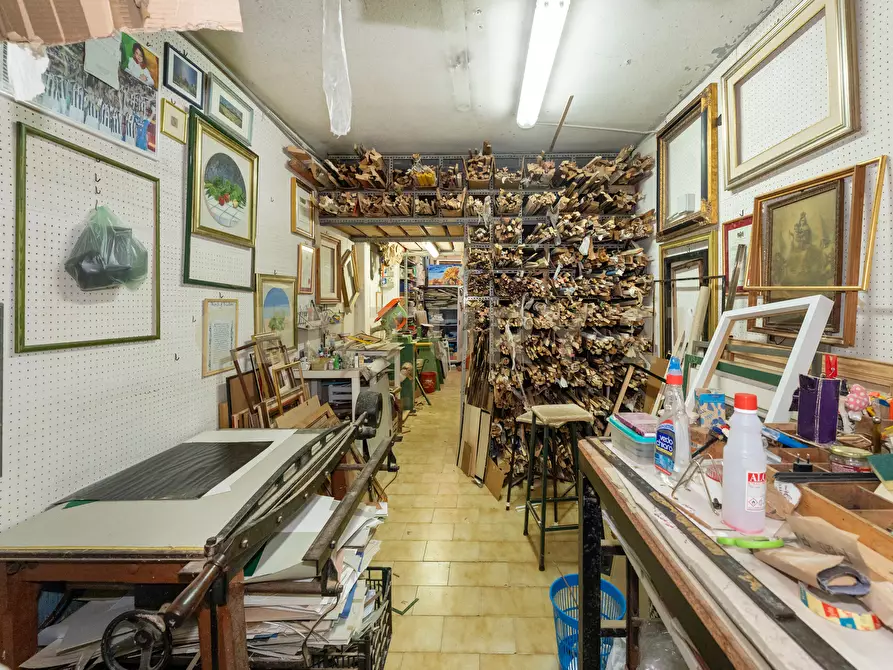 Immagine 16 di Attività artigianale in vendita  in Via Pasubio 44 a Catania