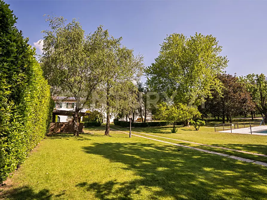 Immagine 159 di Villa in vendita  in Via Adige 25 a Brentino Belluno