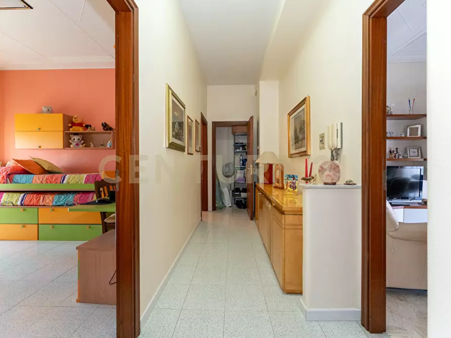 Immagine 25 di Quadrilocale in vendita  in Via Vincenzo Giuffrida 194 a Catania
