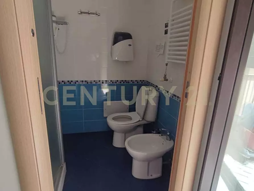 Immagine 23 di Palazzo in vendita  a Messina