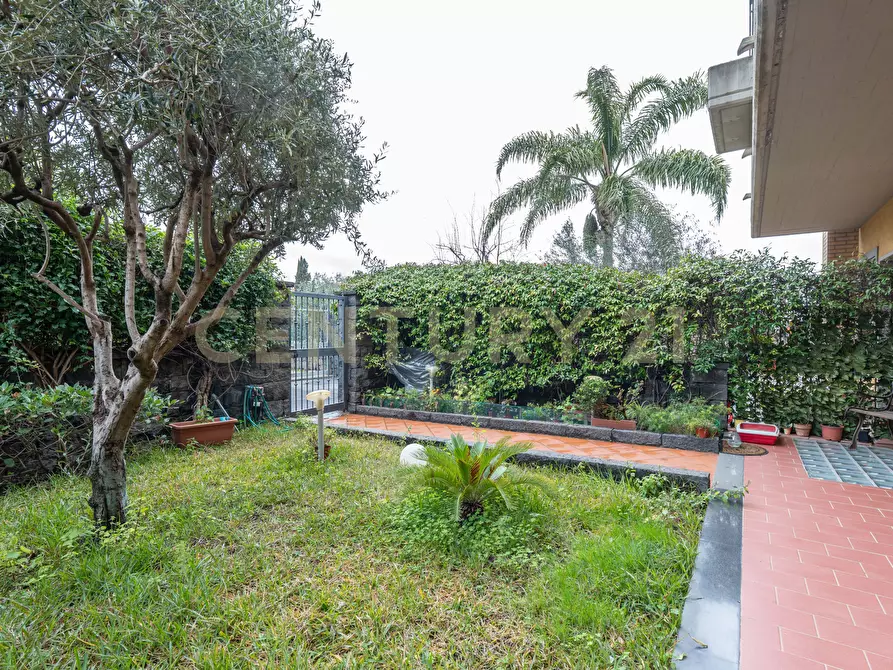 Immagine 2 di Casa bifamiliare in vendita  in Via A. di Sangiuliano 68 a Sant'agata Li Battiati