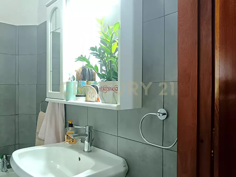 Immagine 42 di Pentalocale in vendita  in Via Mentana 15 a Abbadia San Salvatore