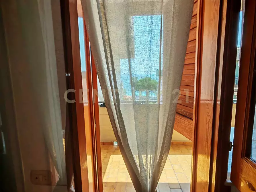 Immagine 29 di Trilocale in vendita  in Via dei Normanni 3 a Sant'alessio Siculo