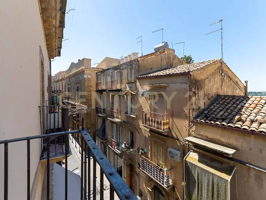 Immagine 20 di Trilocale in vendita  in Corso Vittorio Emanuele 122 a Caltagirone