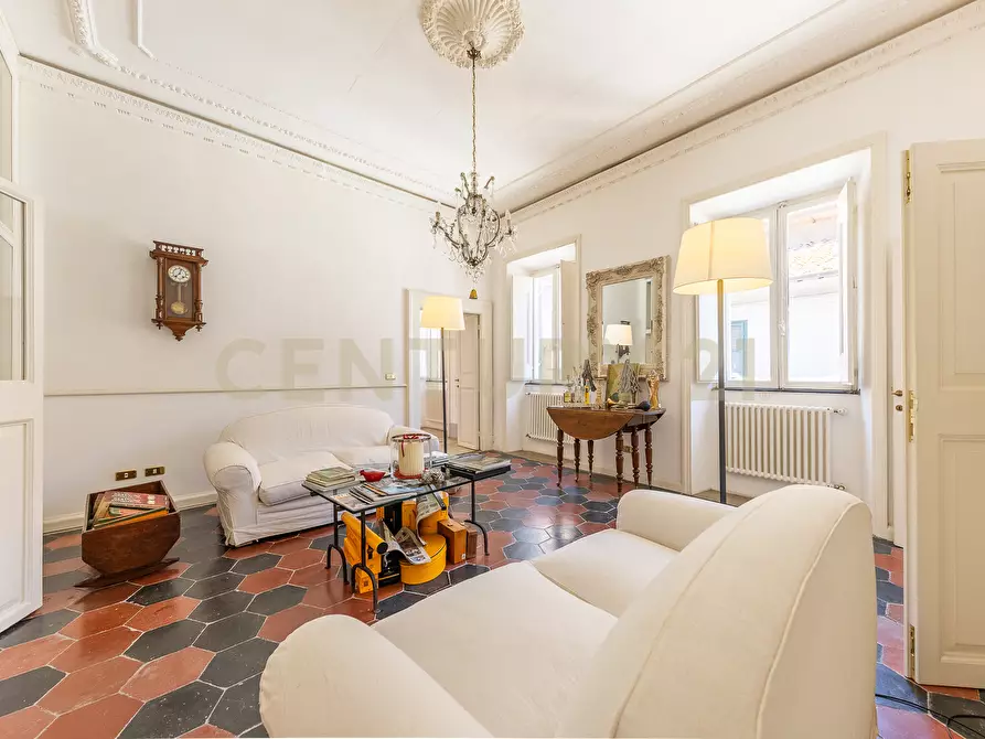 Immagine 32 di Villa in vendita  in Viale Giuseppe Mazzini 36 a Viterbo