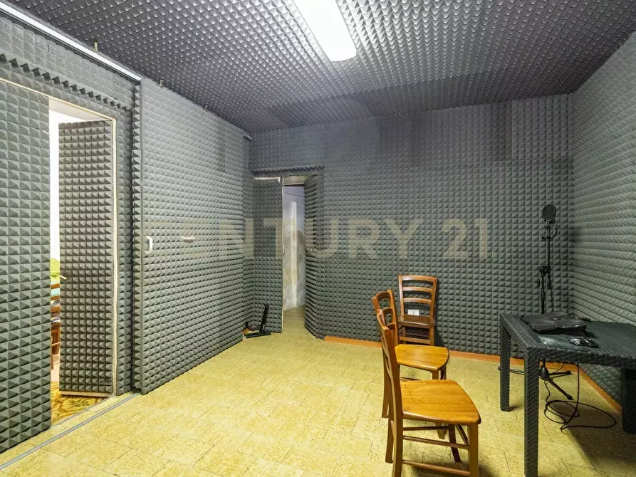 Immagine 16 di Casa indipendente in vendita  in Vico Palermo 10 a Gravina Di Catania