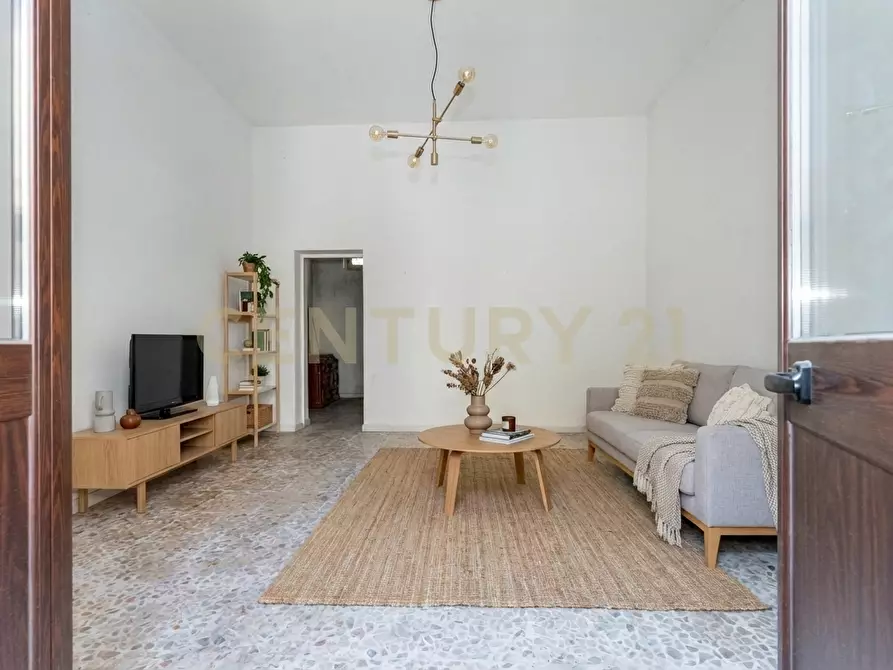 Immagine 1 di Casa indipendente in vendita  in Via Giuseppe Garibaldi 5 a Viagrande