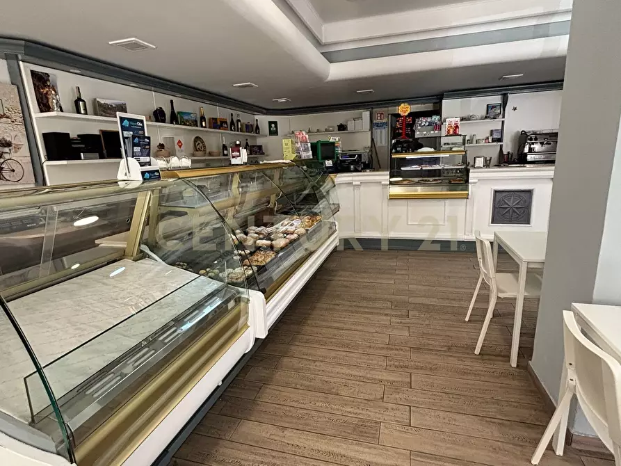 Immagine 5 di Bar / Ristorante in vendita  in Viale Zecchino 105 a Siracusa
