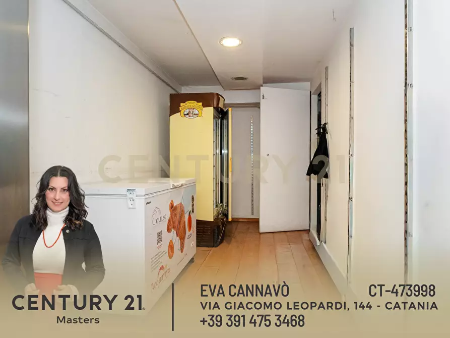 Immagine 45 di Bar / Ristorante in vendita  in Piazza Tivoli 1 a Tremestieri Etneo