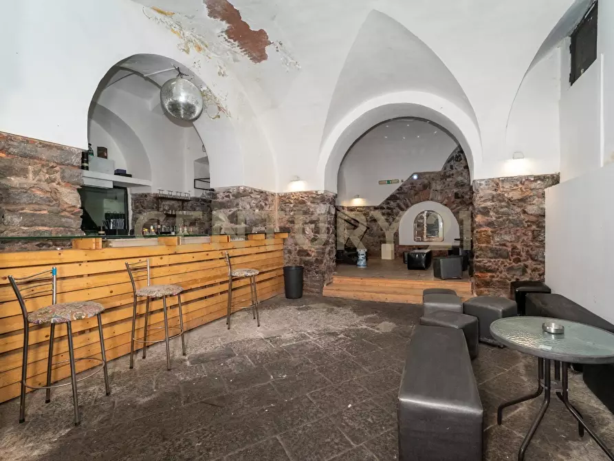 Immagine 18 di Locale commerciale in vendita  in Via Giuseppe Verdi 65 a Catania