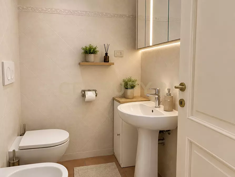 Immagine 9 di Trilocale in vendita  in Via Giuseppe Mazzini 3 a Orbetello