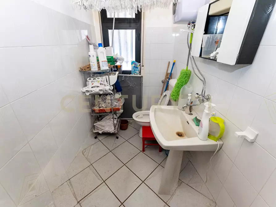 Immagine 33 di Attività commerciale in vendita  in Via Vittorio Emanuele 214 a Belpasso
