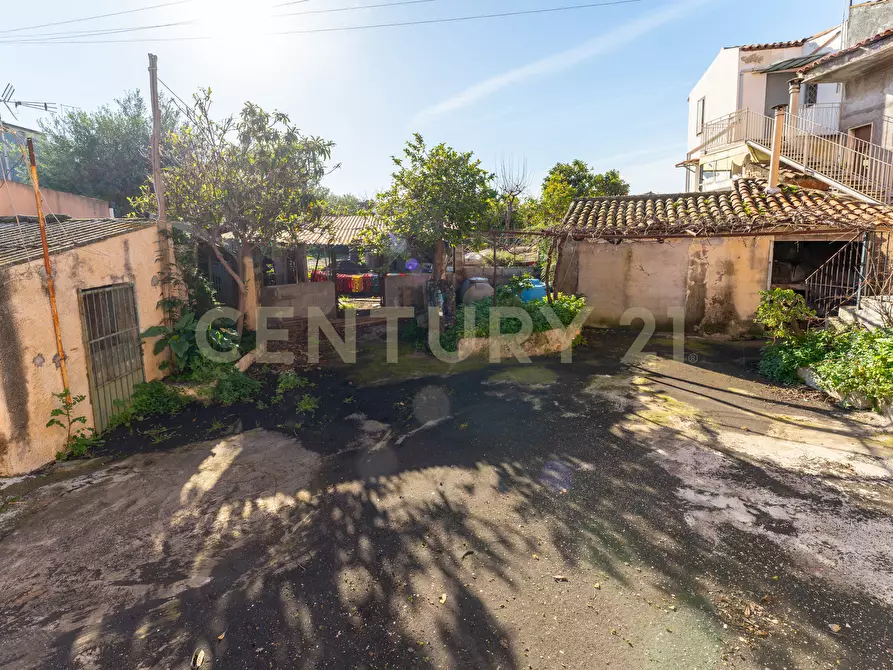 Immagine 23 di Casa indipendente in vendita  in Via Nazionale 155 a Aci Castello