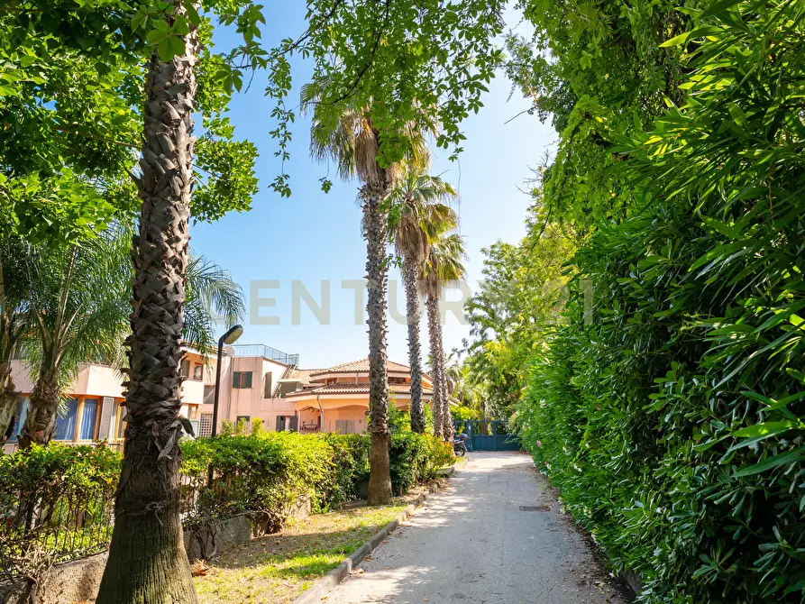 Immagine 7 di Villa in vendita  in Via Timparosa 39 a Aci Castello