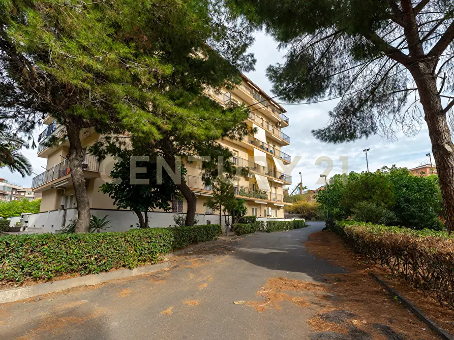 Immagine 1 di Trilocale in vendita  in Corso Indipendenza 230 a Catania