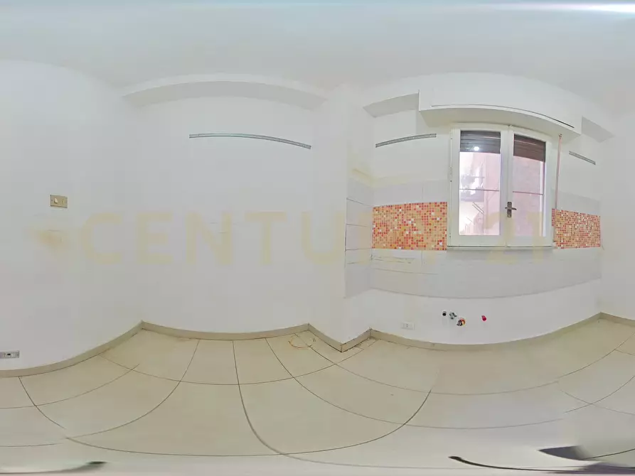 Immagine 45 di Pentalocale in vendita  in Via Antonino di Sangiuliano 54 a Catania
