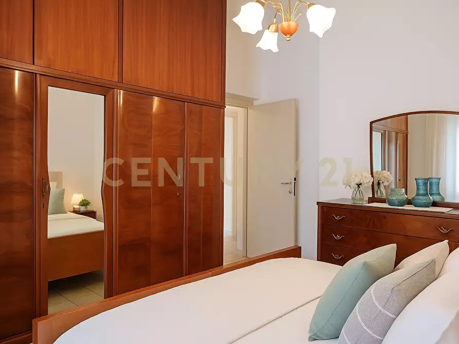 Immagine 14 di Trilocale in vendita  in Viale Dante Alighieri 1 a Radicofani