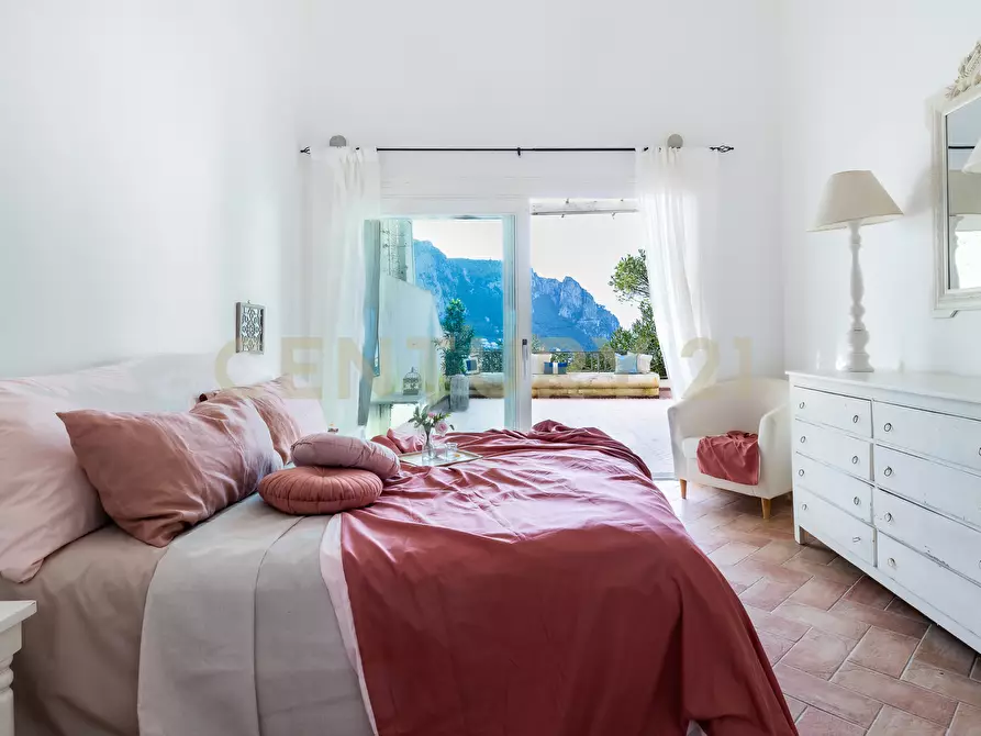 Immagine 1 di Villa in vendita  in Via Tuoro 11 a Capri