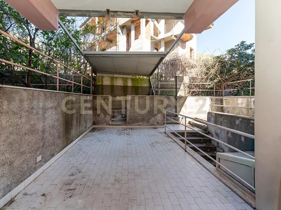 Immagine 33 di Bilocale in vendita  in Via Nazionale 74 bis a Letojanni