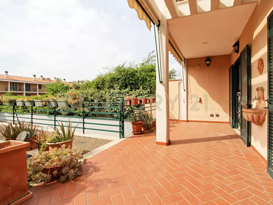 Immagine 11 di Casa trifamiliare in vendita  in Via di Casal Boccone 256 a Roma