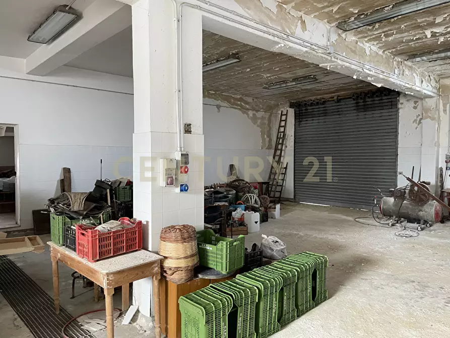 Immagine 50 di Attività artigianale in vendita  in Via Santisi a Motta D'affermo