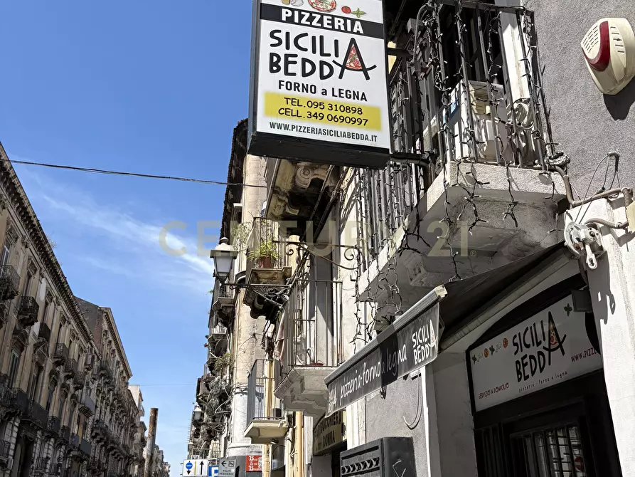 Immagine 1 di Pizzeria / Pub in vendita  in Via Giuseppe Garibaldi 98 a Catania