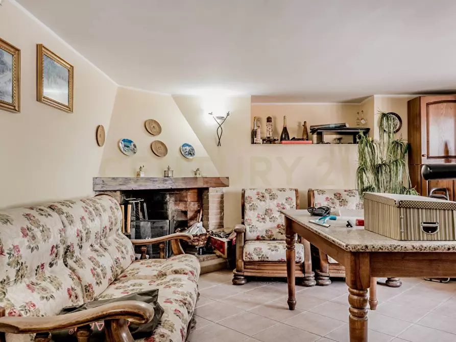 Immagine 34 di Villa in vendita  in VIA NAPOLI a Fiano Romano