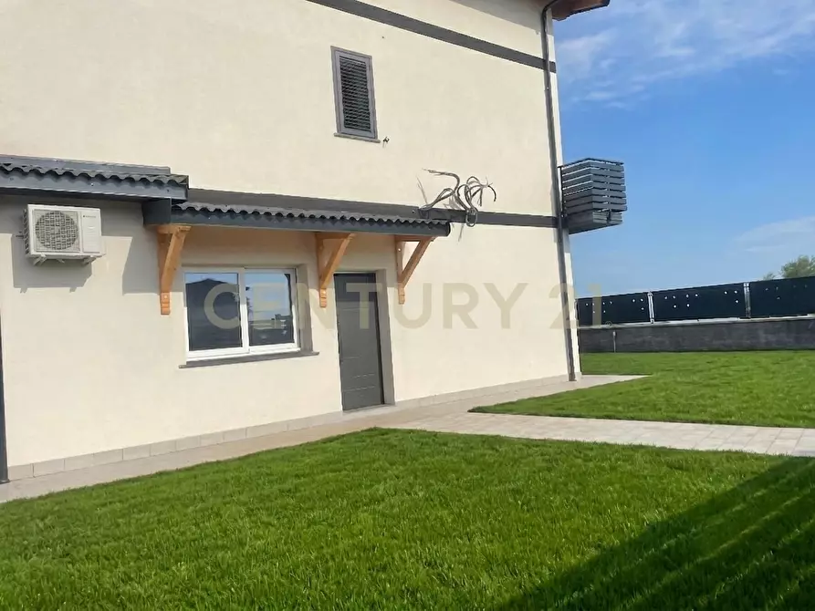 Immagine 1 di Casa bifamiliare in vendita  in Via Dottor Pietro Severino 13 a Santa Maria Di Licodia