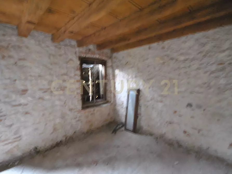 Immagine 26 di Palazzo in vendita  in Via Padovana 1a a Arcole