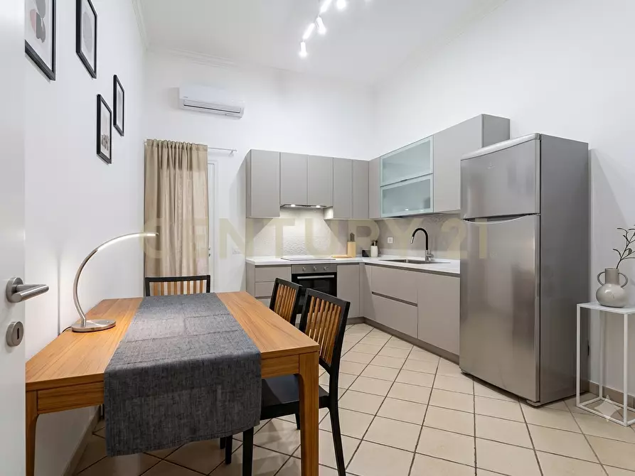 Immagine 38 di Villa in vendita  in Via Quartiere Longo 18 a Aci Castello